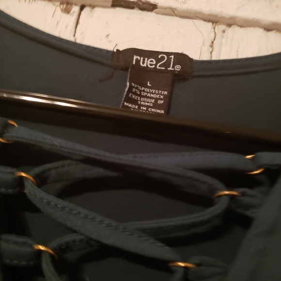 Dress - Picture 2 of 2